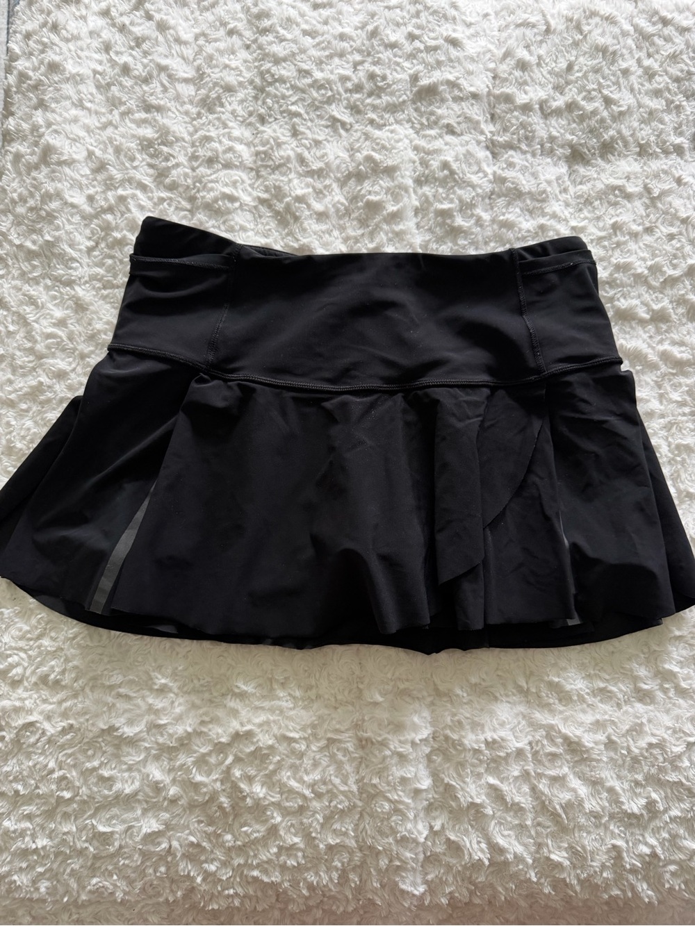 Lululemon black skort